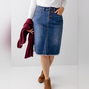 The Main Street Exchange Women's Knee Length Denim Skirt In Medium Wash Size 12